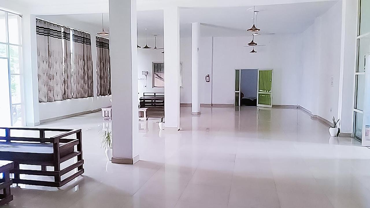 Roomshala 110 Hotel Mulaqaat - Shiv Nadar University Dadri Exteriér fotografie