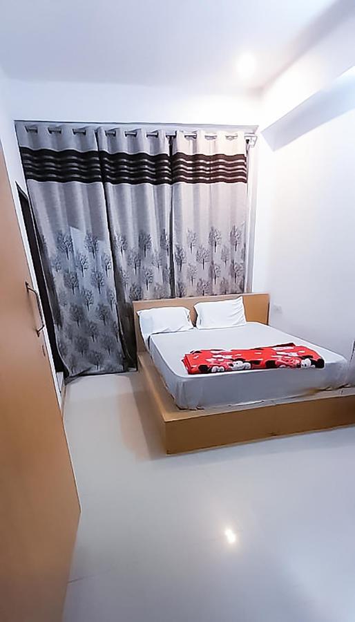 Roomshala 110 Hotel Mulaqaat - Shiv Nadar University Dadri Exteriér fotografie