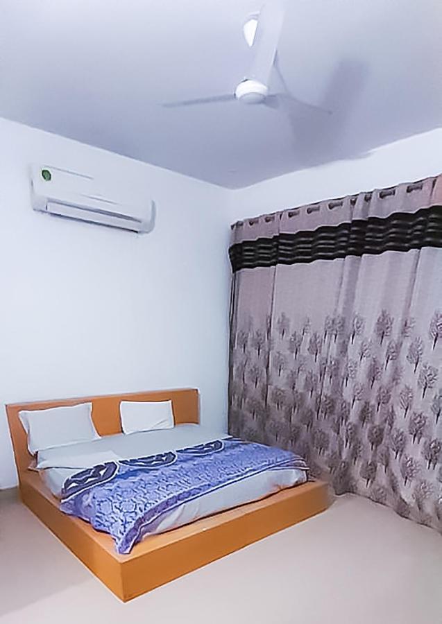 Roomshala 110 Hotel Mulaqaat - Shiv Nadar University Dadri Exteriér fotografie